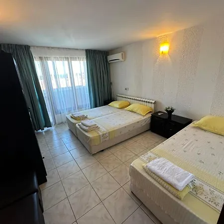 Casa de hóspedes стил Kiten (Burgas)